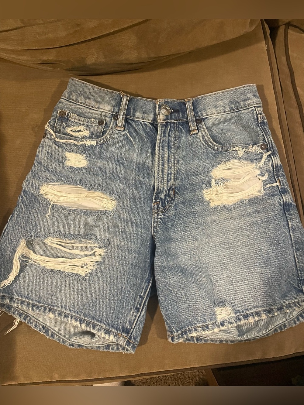American Eagle Outfitters Light Blue Distressed Denim boyfriend shorts